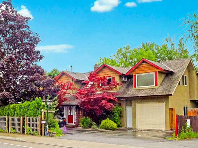 kelowna_vanwest06