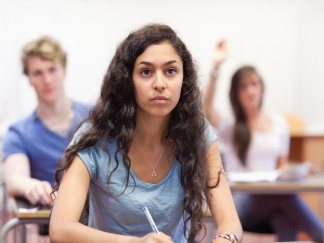 Q4.スペイン語ができなくても留学できますか?