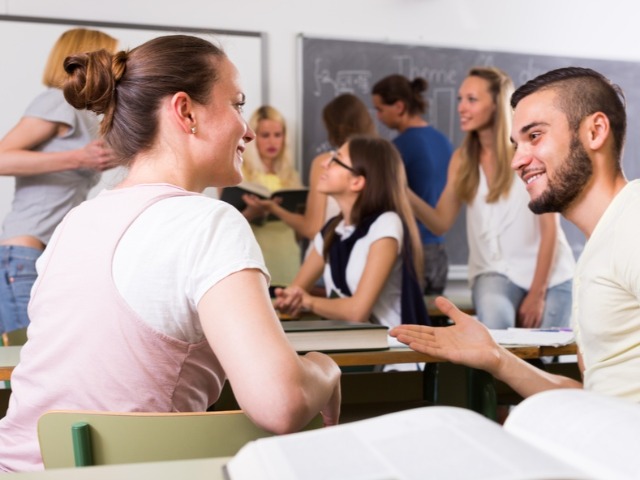 Q6.語学学校が決められません。