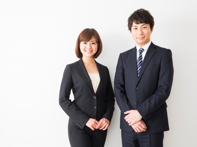 Q2.サポート費用や手続き代行費用はかかるのでしょうか?