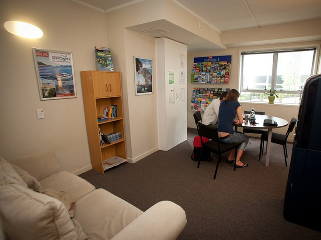auckland_embassy09