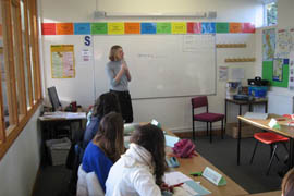 Cambridge Academy of English (CAE)