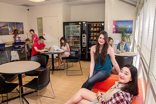Kaplan International English, Los Angeles-Westwood