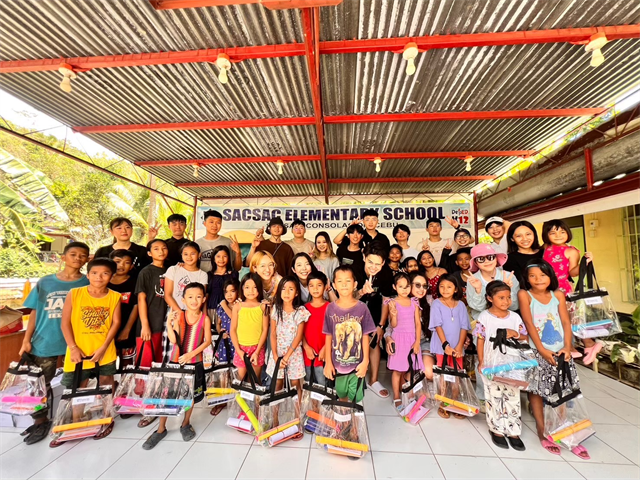 English Fellaボランティアの様子(集合写真)