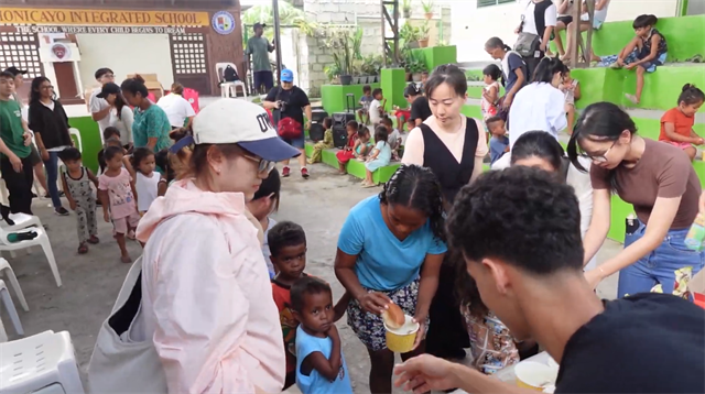 CIPボランティアの様子(軽食提供2)