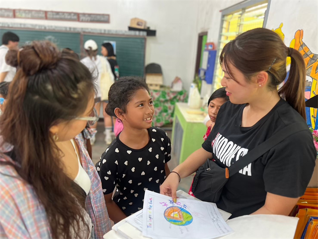 English Fellaボランティアの様子(交流)