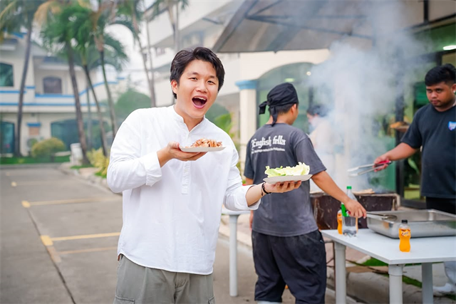 BBQパーティーの様子。