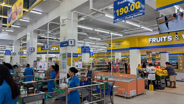 Savemore Boracay Food Alleyの店内