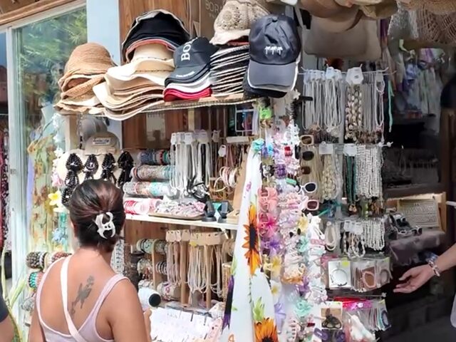 DMallのお土産屋さん