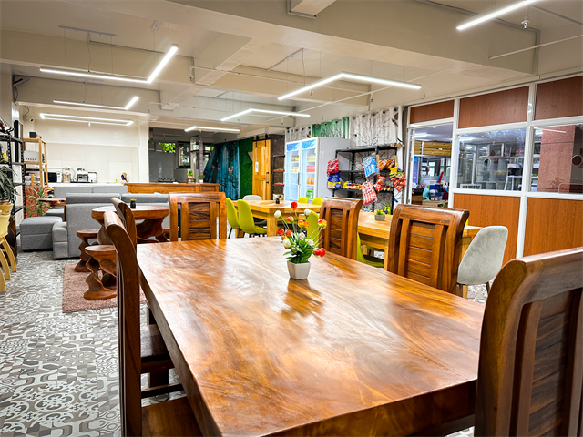 ビジネスラウンジの写真1