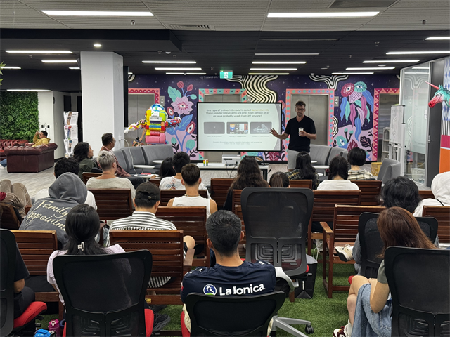 Insight Academyの無料アクティビティの一つ(講演会)の様子